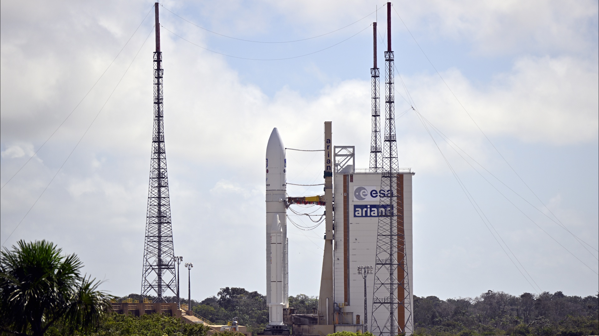 Lanciata Oggi Nello Spazio La Sonda Juice In Viaggio Verso Giove