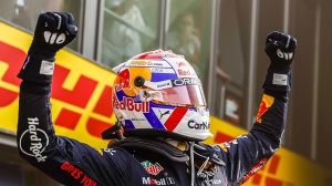 F1 Max Verstappen Vince Il Gran Premio D Olanda Davanti Alla Mercedes