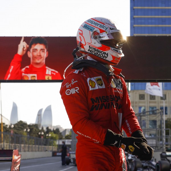 Formula 1 Charles Leclerc Conquista La Pole Position Del Gran Premio