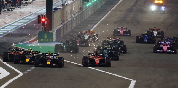 F1 Max Verstappen Vince Il Gran Premio Del Bahrain Davanti Al Compagno