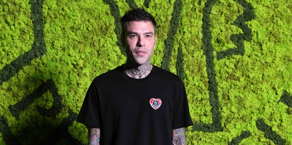 Fedez Lascia L Ospedale Dopo 8 Giorni Di Ricovero Tutti Gli