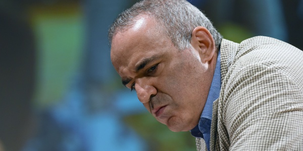 Nuovi Arresti In Russia Ci Sono Anche Il Campione Di Scacchi Kasparov