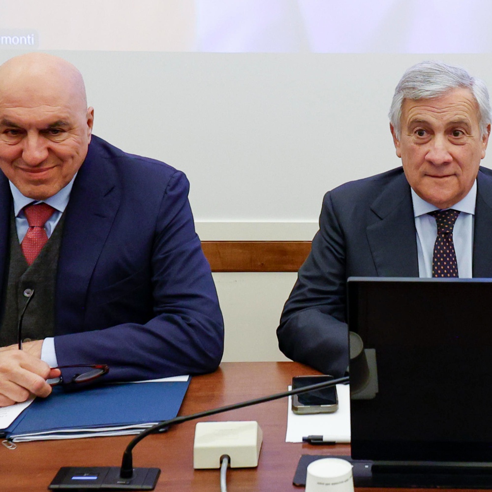 Iran, domani i ministri Tajani e Crosetto di nuovo in Parlamento sugli sviluppi della guerra in Medio Oriente