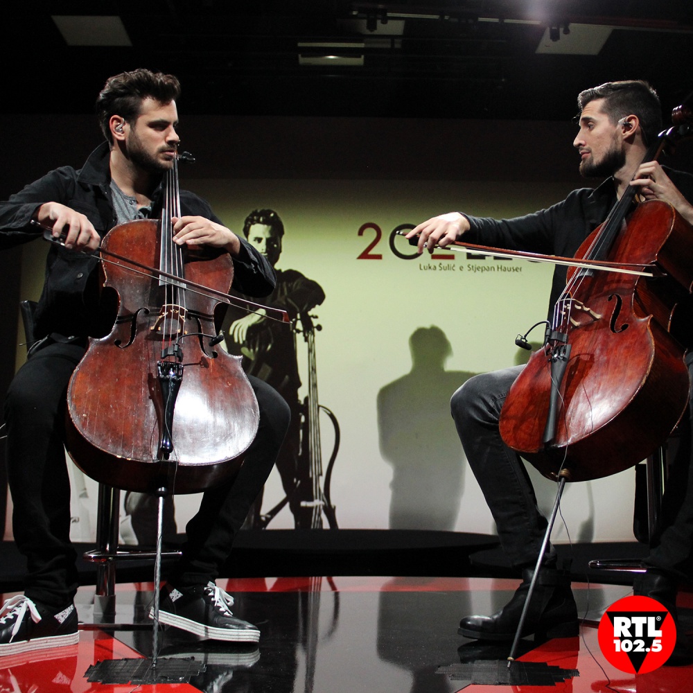 2Cellos a RTL 102.5: "Violoncello a suon di rock per conquistare"