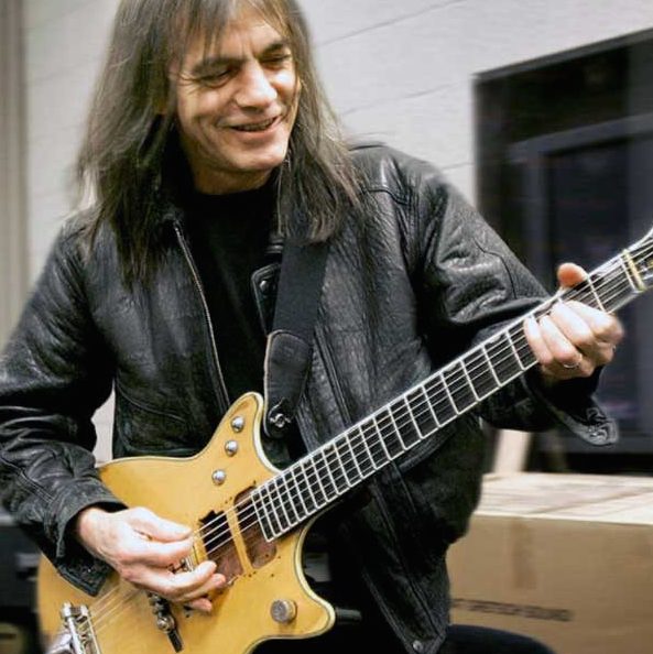 AC/DC, muore Malcolm Young