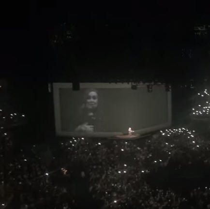 Adele dedica "Make You Feel My Love" a Bruxelles