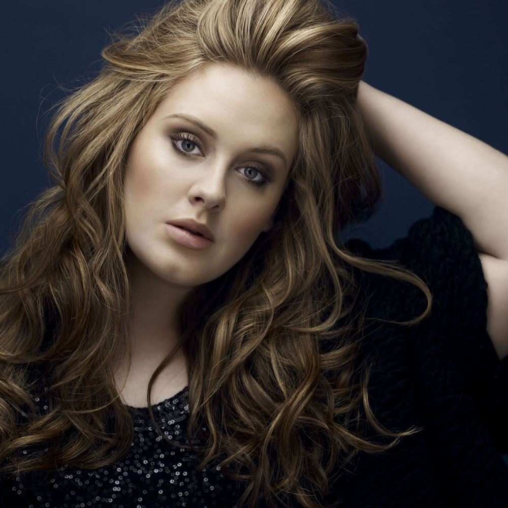 Adele record: Hello supera un milione di download