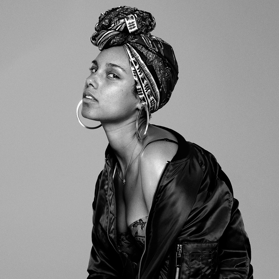 Alicia Keys canta l'amore e fa ballare con "In common"