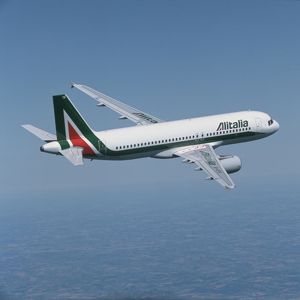 Alitalia, Lotito formalizza l'offerta di acquisto
