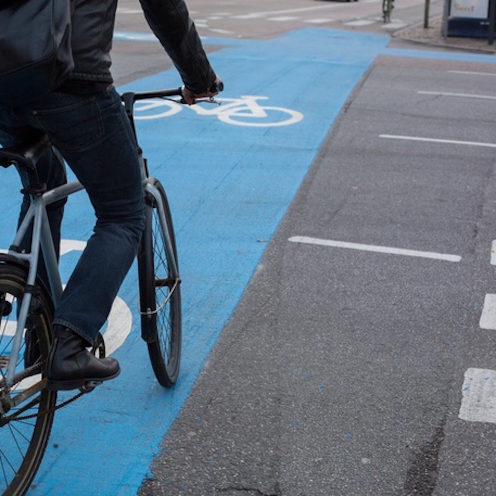 Aumentano le piste ciclabili ma non i ciclisti