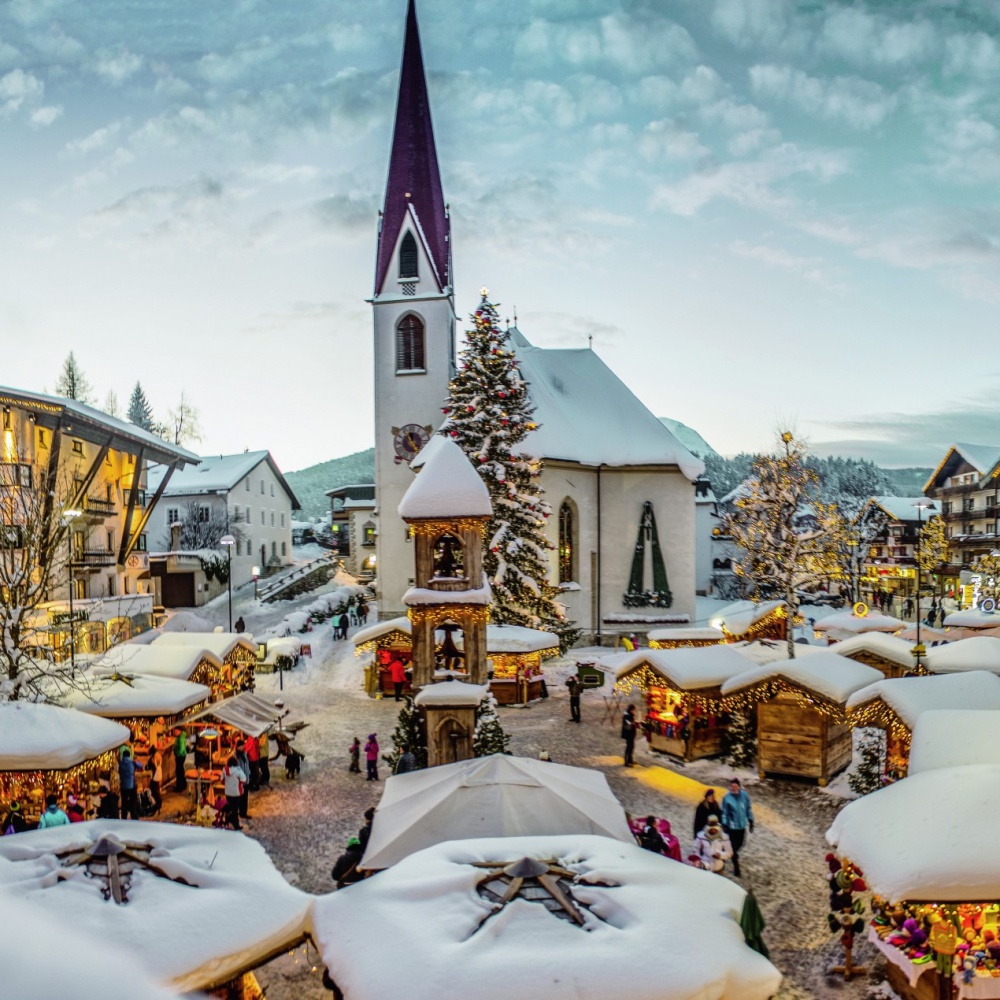 Austria, la magia del Natale tra mercatini e canti
