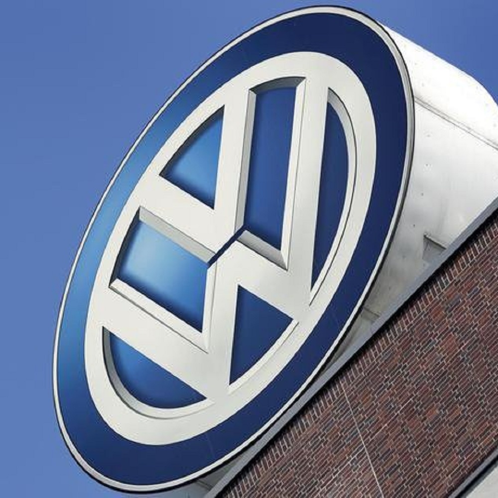 Auto, vendite Volkswagen superano case giapponesi