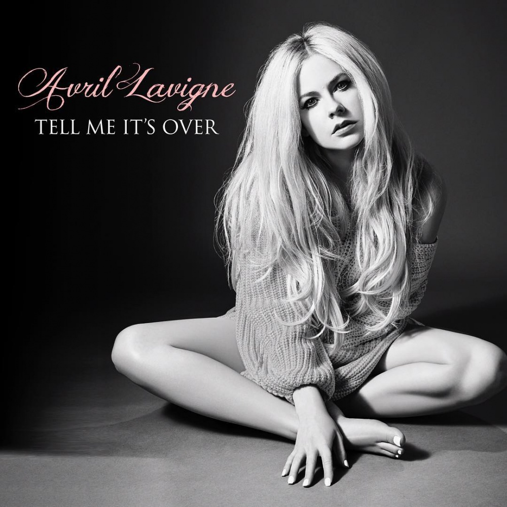 Avril Lavigne, ecco il video di Tell Me It's Over