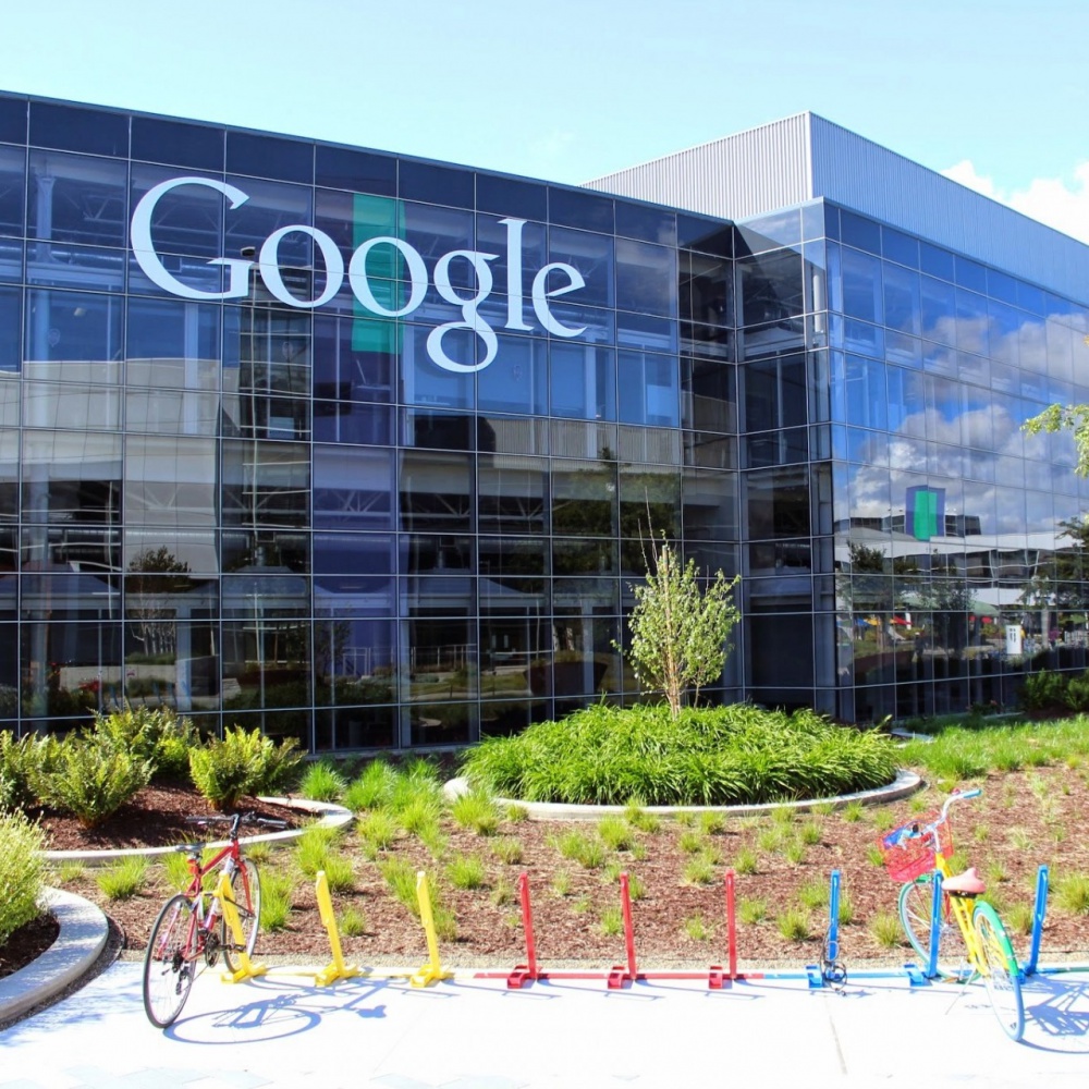 Azionisti fanno causa a Google per aver coperto casi molestie