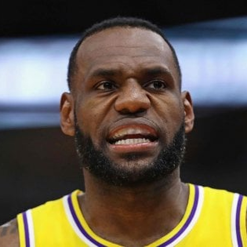 Basket, Lakers ancora fuori da playoff, non basta LeBron James