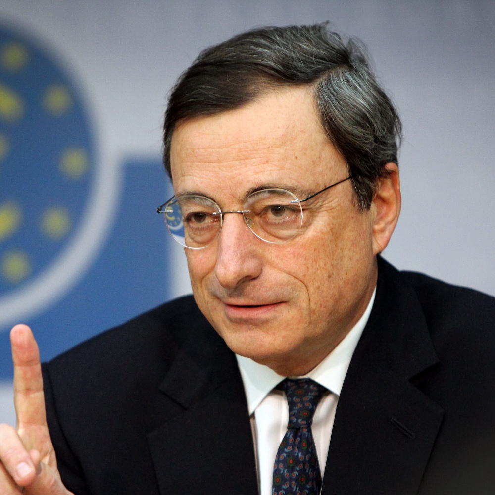 Bce, monito di Draghi all'Italia, calo del debito sia credibile