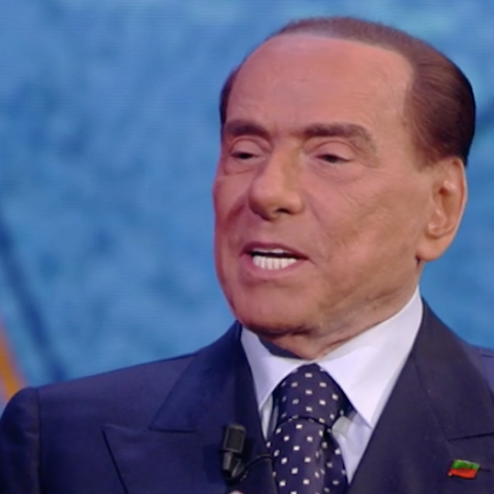 Berlusconi: "Tornare in campo è mio dovere"