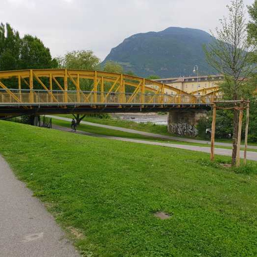 Bolzano, stupro 15enne, ho inventato tutto