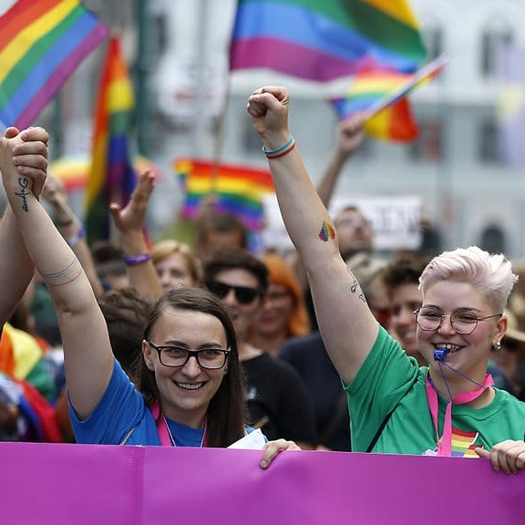 Bosnia, a Sarajevo il primo Gay Pride, proteste in città