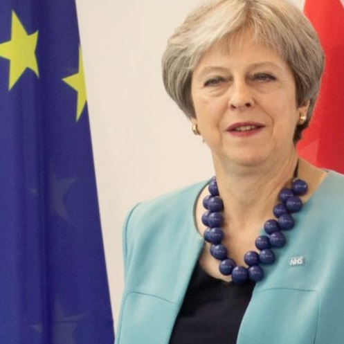 Brexit, Donald Trump nega le critiche e appoggia Theresa May