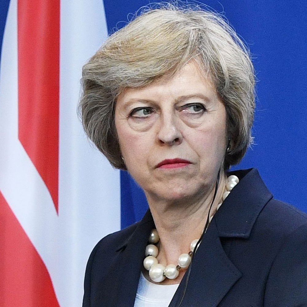 Brexit, premier Theresa May supera il voto di sfiducia