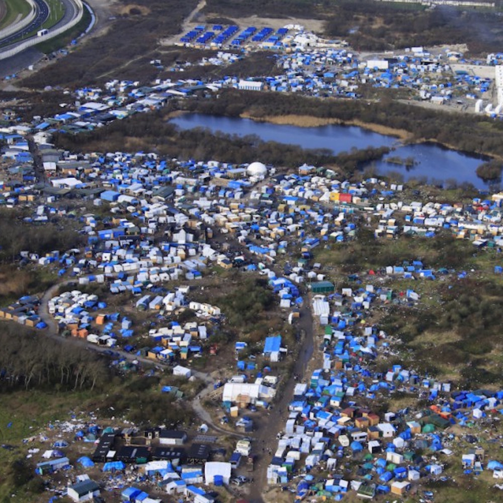 Calais, continua lo sgombero della "Giungla"