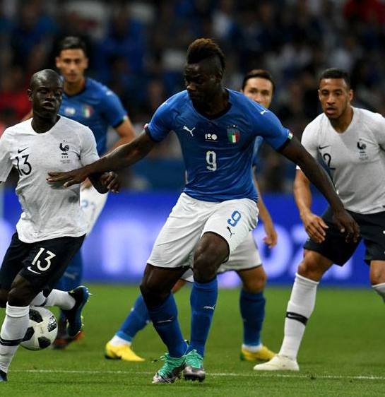 Calcio, Mario Balotelli dice con forza no al razzismo