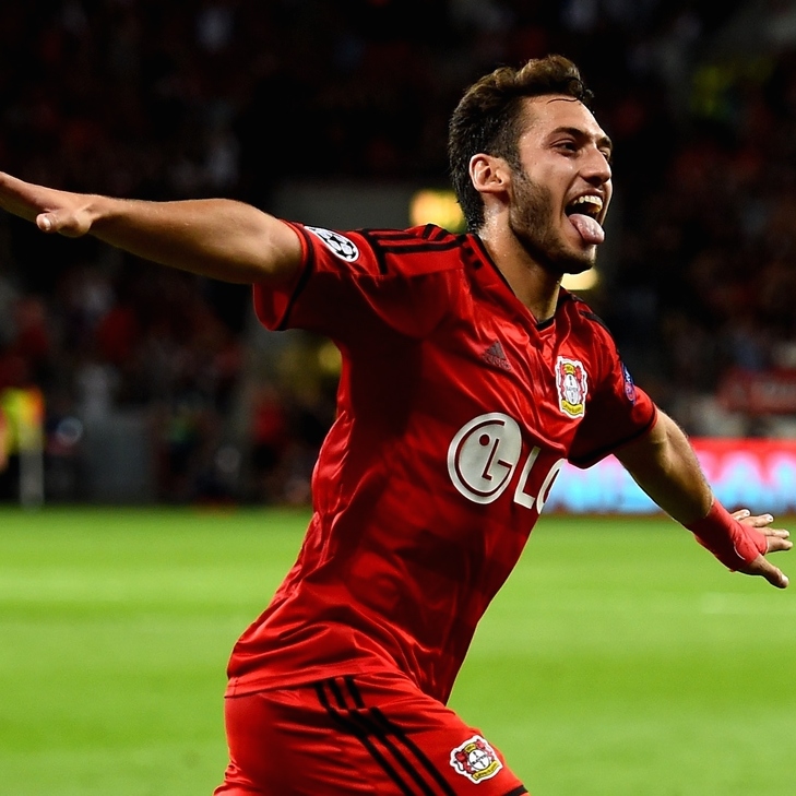 Calciomercato, il turco Hakan Calhanoglu al Milan