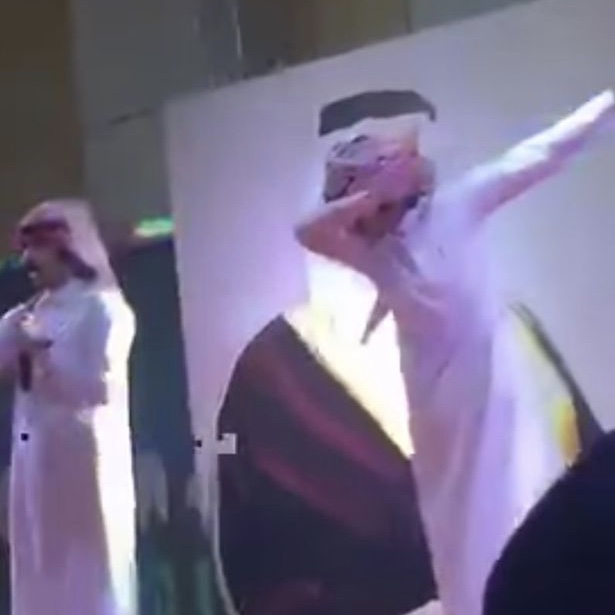 Cantante arabo arrestato per aver fatto la “dab dance”