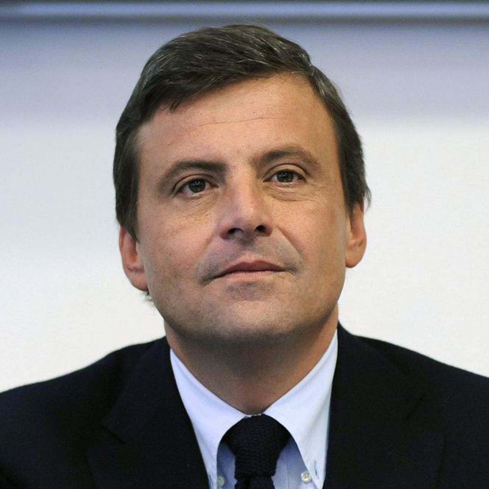 Carlo Calenda: "Alitalia è gestita male"