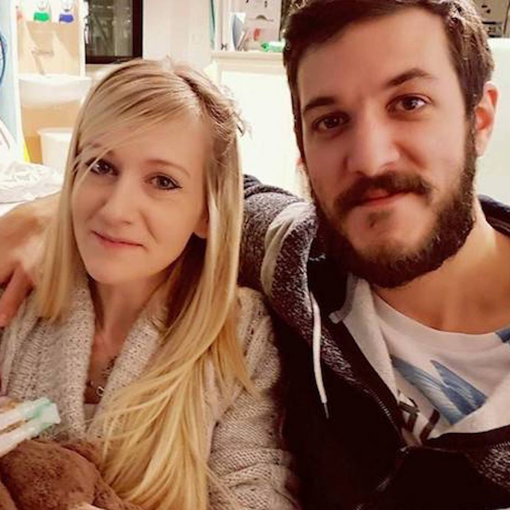 Charlie Gard, stop alle cure: i genitori rinunciano a terapie alternative