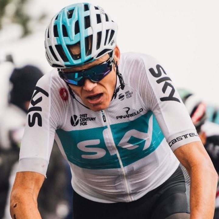 Ciclismo, Giro d'Italia, fuga e vittoria d'altri tempi per Chris Froome