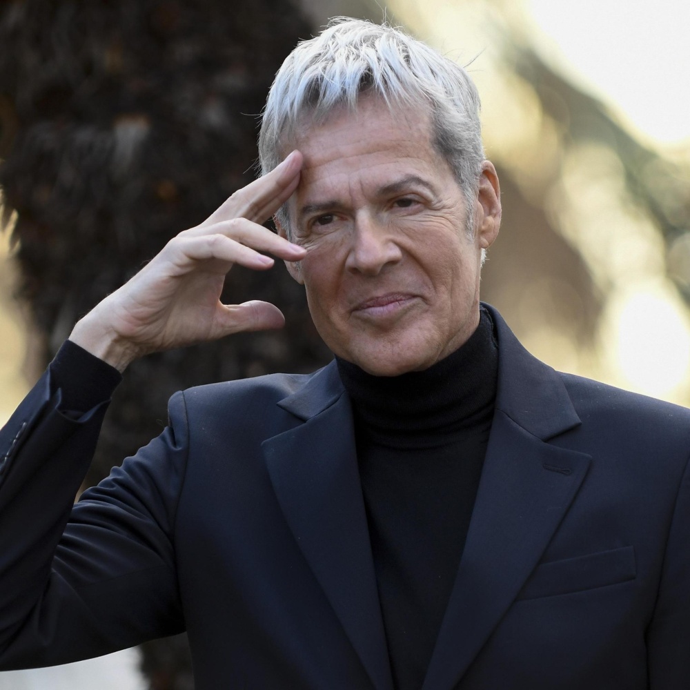 Claudio Baglioni, date posticipate per laringo-faringite