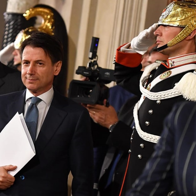 Conte accetta l'incarico, Governo giurerà alle 16