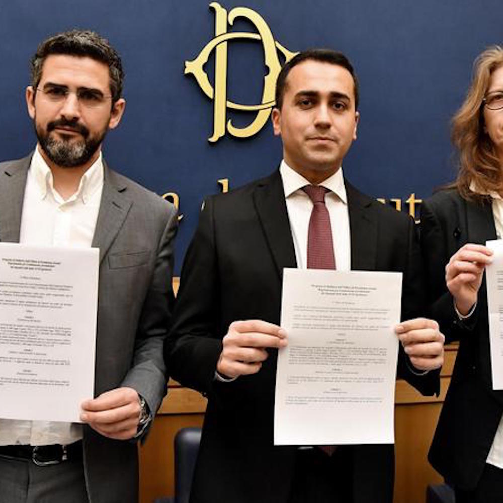 Di Maio presenta la proposta M5S contro i vitalizi