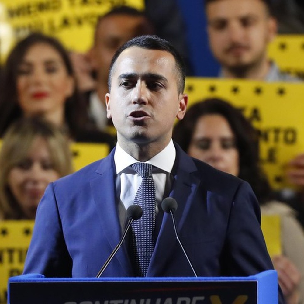 Di Maio: "Una lezione, ma non mi dimetto"