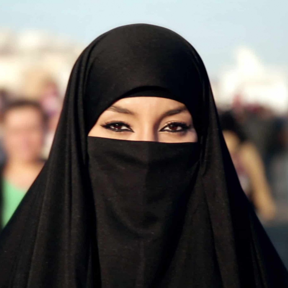 Divorzi in Arabia, ora le donne saranno avvertite con un sms