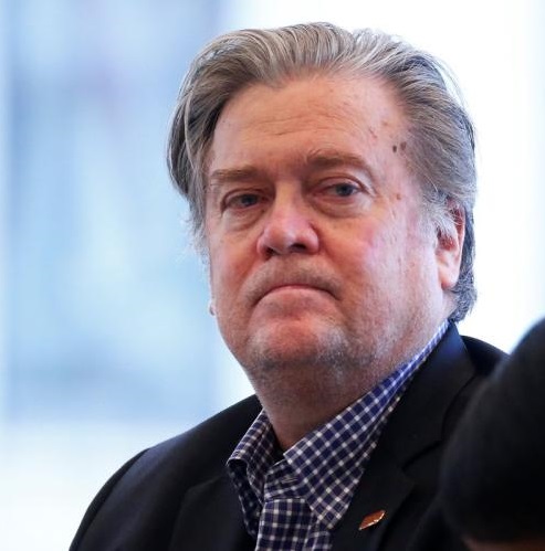 Donald Trump rimuove il "falco" Steve Bannon