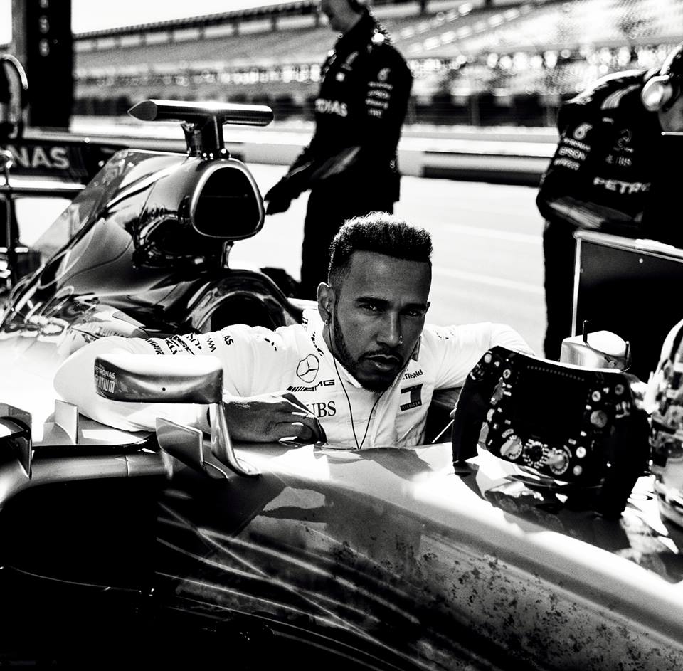 F1, Lewis Hamilton rinnova con la Mercedes fino al 2020