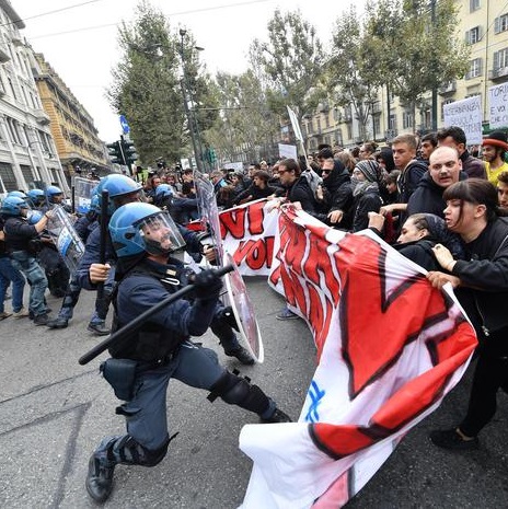 G7, scontri e proteste a Torino