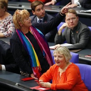 Germania approva il matrimonio gay