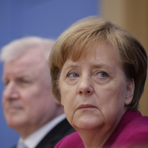 Germania, governo Merkel a rischio sui migranti