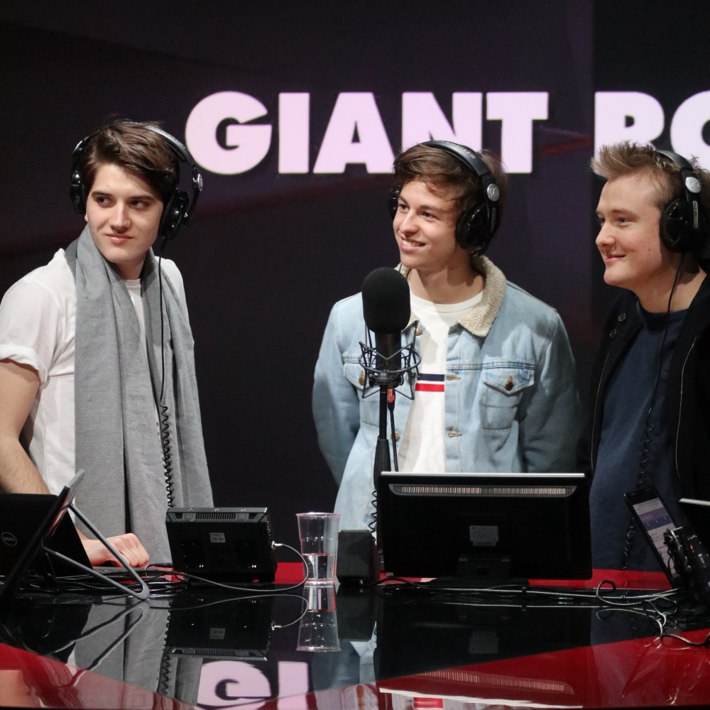 Giant Rooks a RTL 102.5, la loro prima volta in Italia