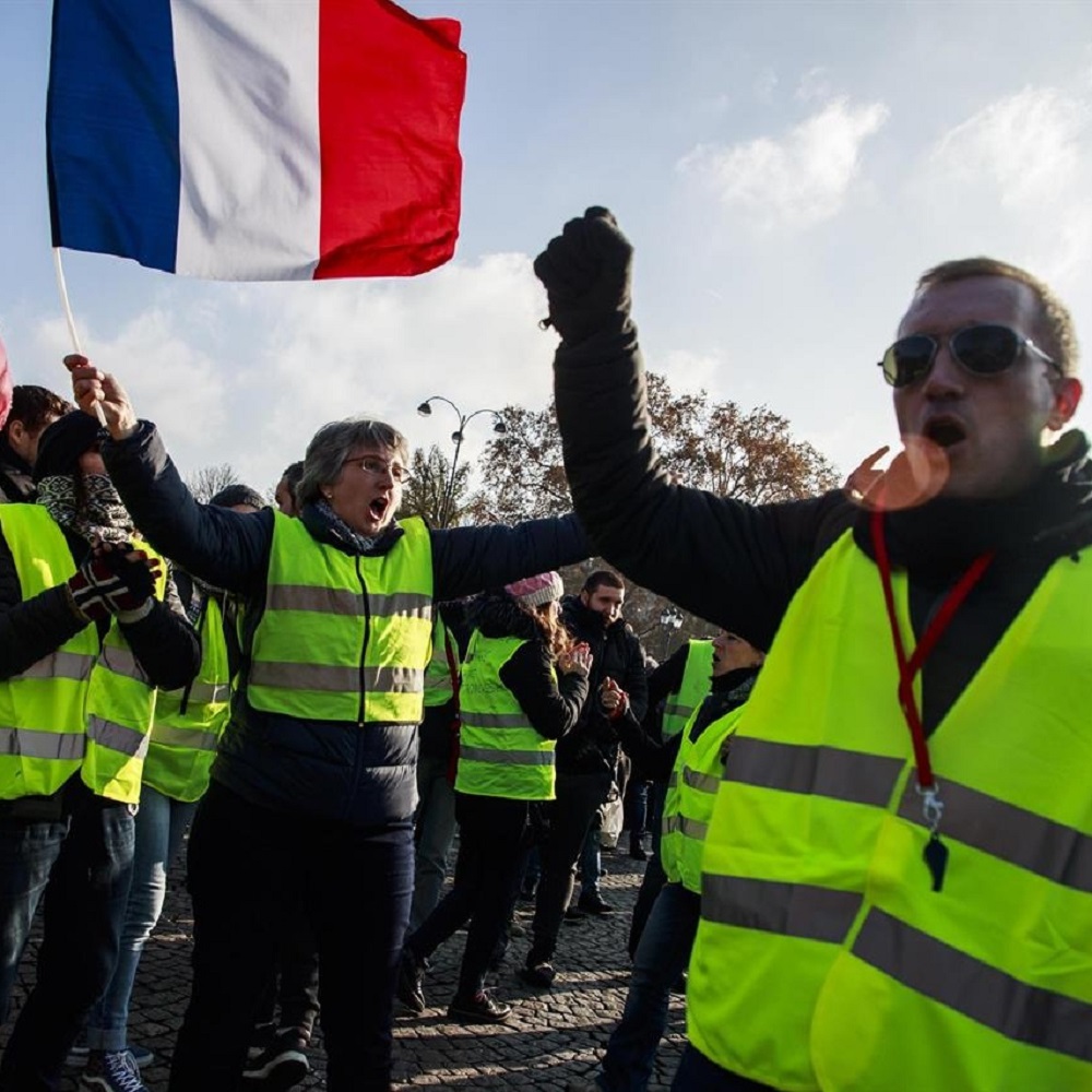 Gilet gialli, ancora cortei a Parigi, 30 identificati e 3 fermi