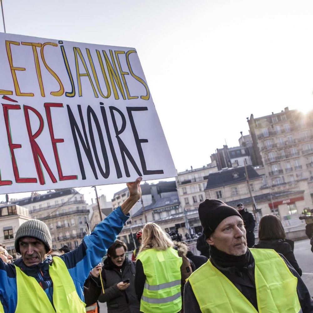 Francia, prosegue la protesta dei gilet gialli, 409 i feriti