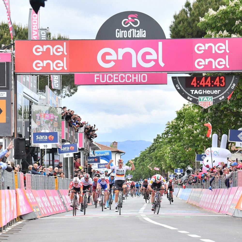 Giro d'Italia, Ackermann vince la seconda tappa