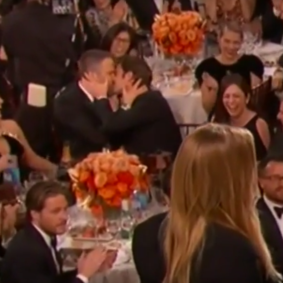 Golden Globes, bacio tra Ryan Reynolds e Andrew Garfield