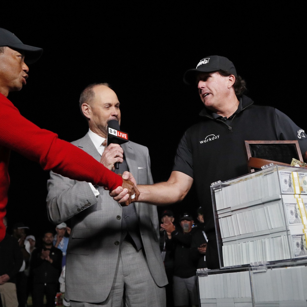 Golf, Mickelson batte Woods a Las Vegas, premio in contanti