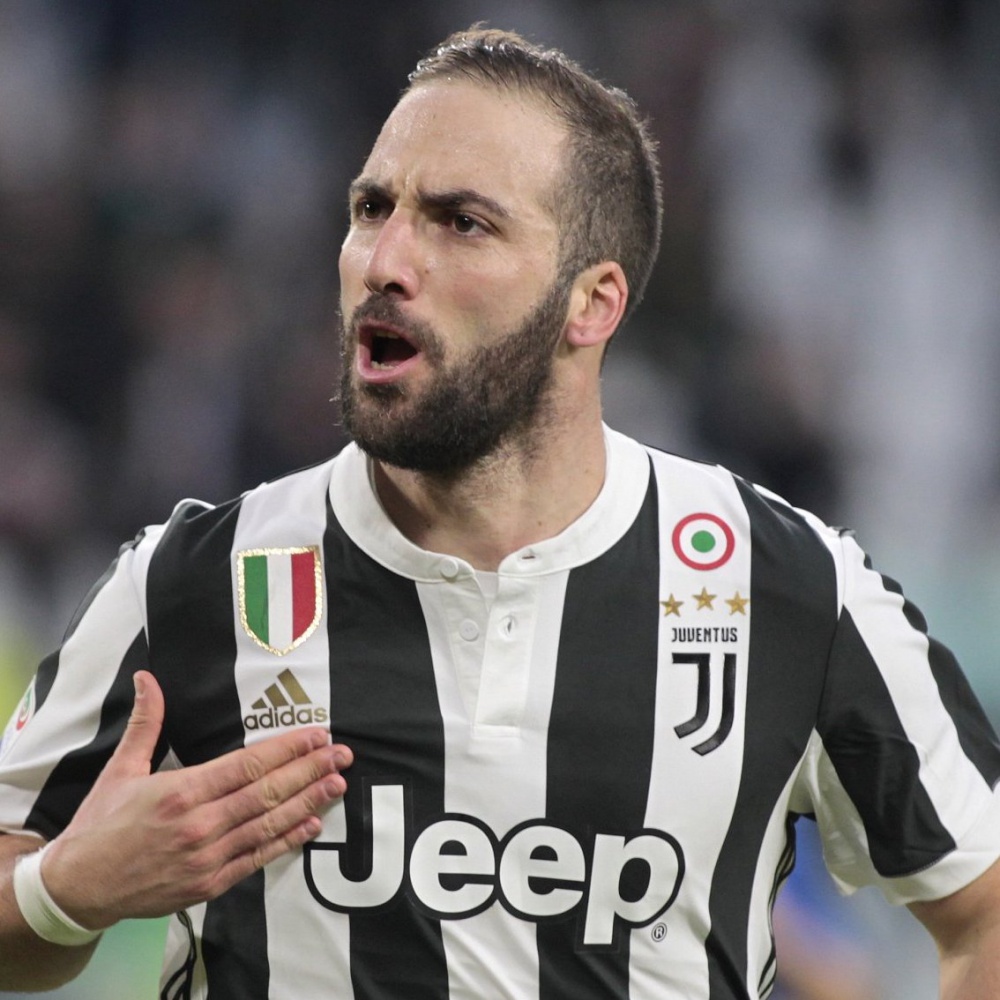 Gonzalo Higuain, c'è l'accordo per il prestito al Milan