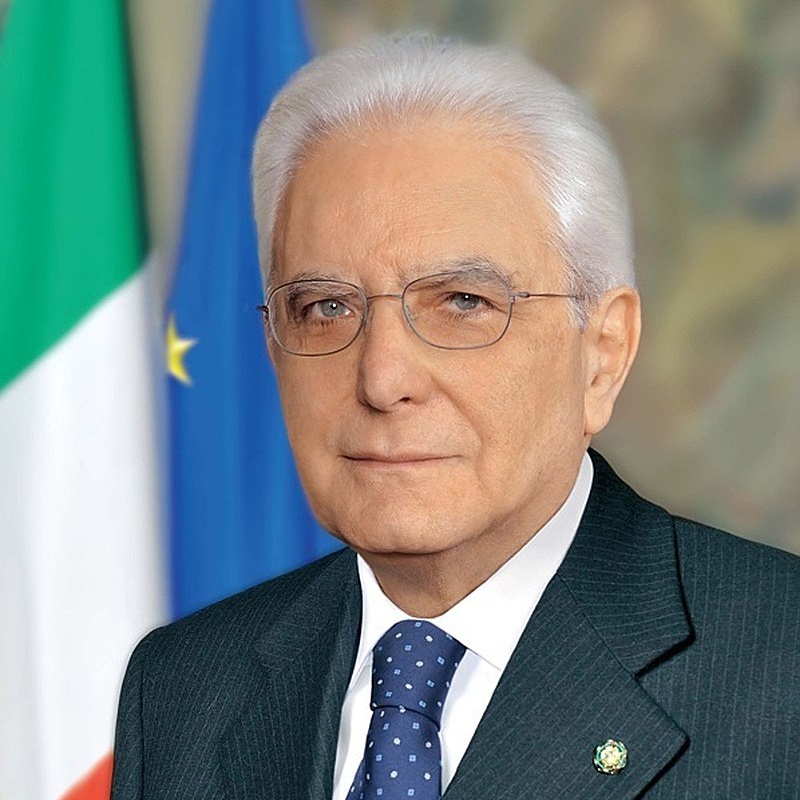 Governo, Conte rimette il mandato, da Mattarella no a Savona